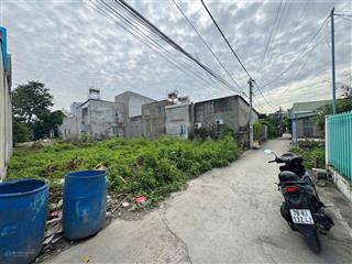 ( 6x20) 121m đất thổ  sổ sẵn  vĩnh phú 33  cách ql13 400m giá chỉ 3,7 tỷ thương lượng.