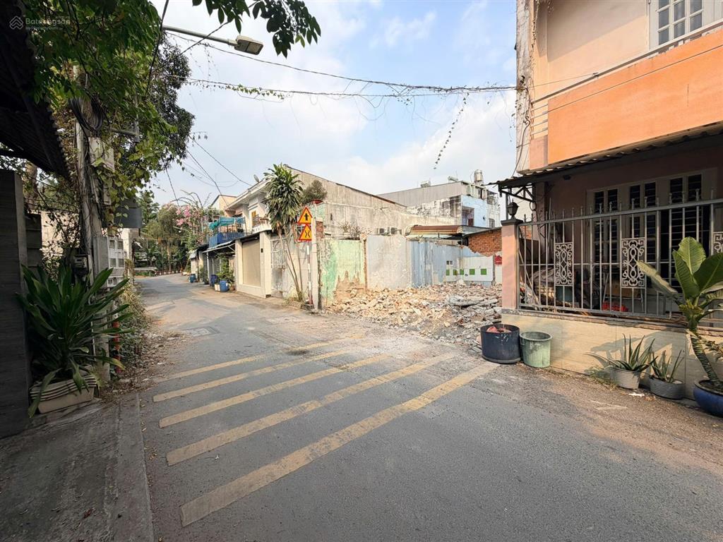 Đất mặt tiền kinh doanh 52m2 ngang 6m kế bên nhà hàng dìn ký tp. hcm  sổ hồng riêng