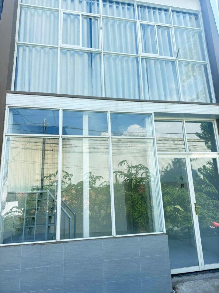 VỊ TRÍ VÀNG 124M NGAY CỔNG CHÀO BÌNH DƯƠNG VỪA Ở VỪA CHO THUÊ FULL NỘI THẤT - GIÁ ĐẦU TƯ - SỔ SẴN