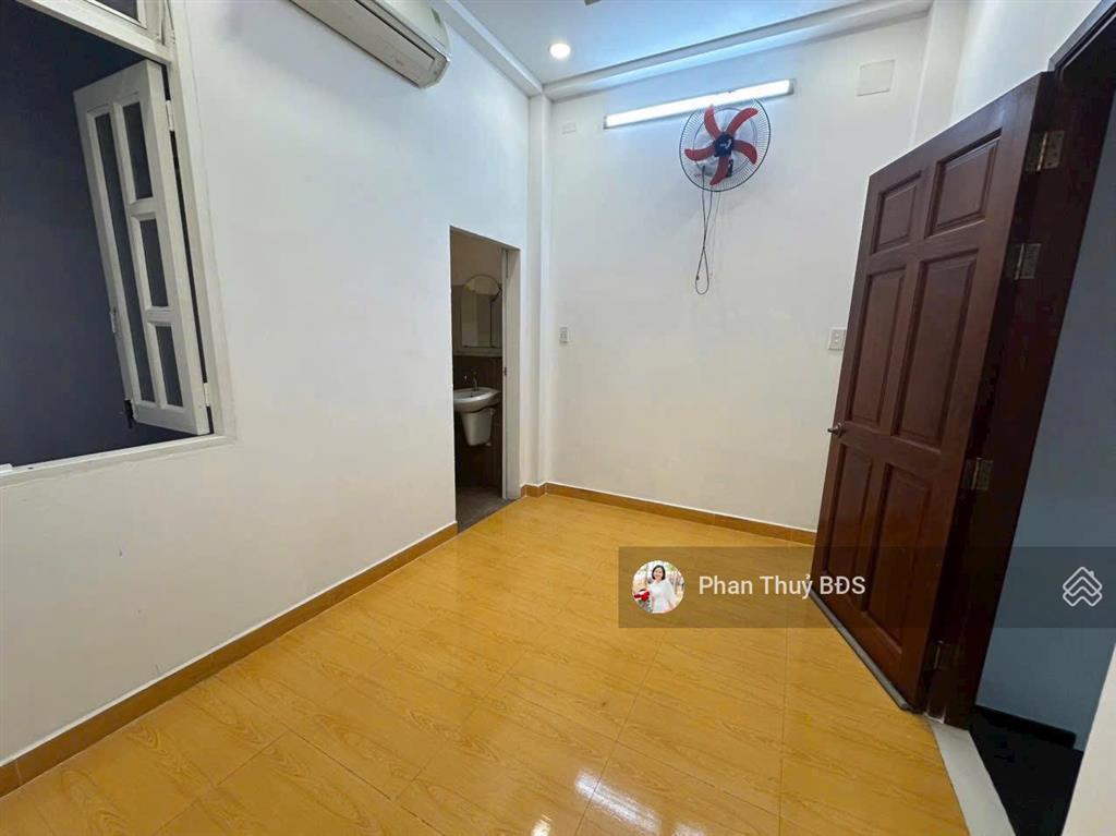 Nhà 4 lầu linh đông thủ đức hẻm xe hơi đường 5m cách cầu bình triệu 2 km, giá 6.3 tỷ