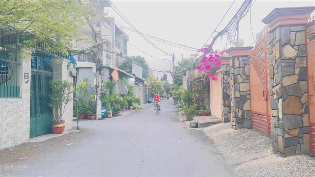 Đất đường 4 tam phú thủ đức 136 m2 đường 6m giá 5.1 tỷ