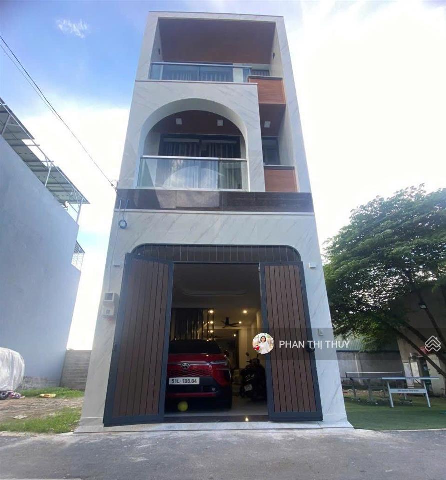 Nhà 3 lầu cây keo thủ đức hẻm xe hơi bán gấp giá 7.150 tỷ