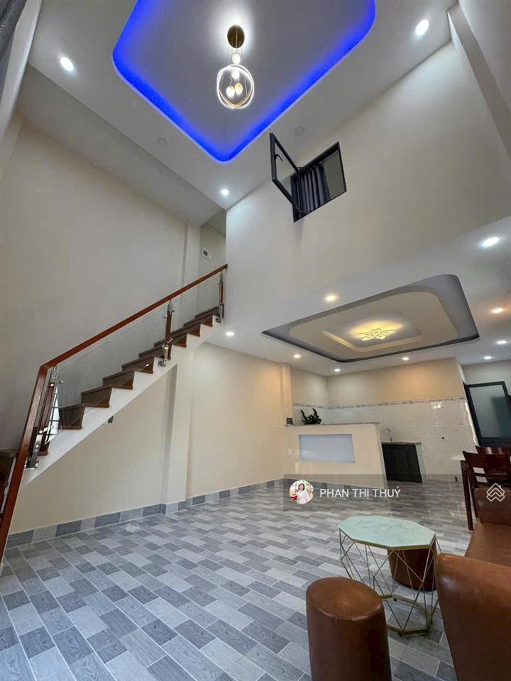 Bán gấp nhà 60 m2 1t 1l hẻm xe hơi 188 tô ngọc vân 2pn, 1pk giá 5.3 tỷ