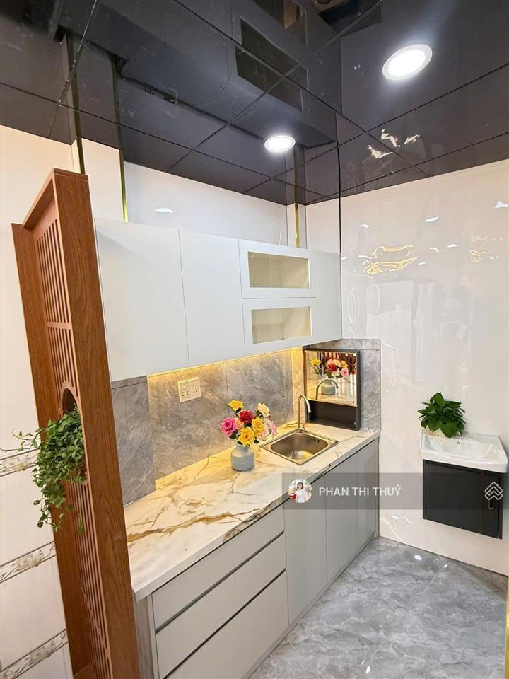 Nhà 1t 1l đường phú châu thủ đức giá 1.350 tỷ công chứng vi bằng