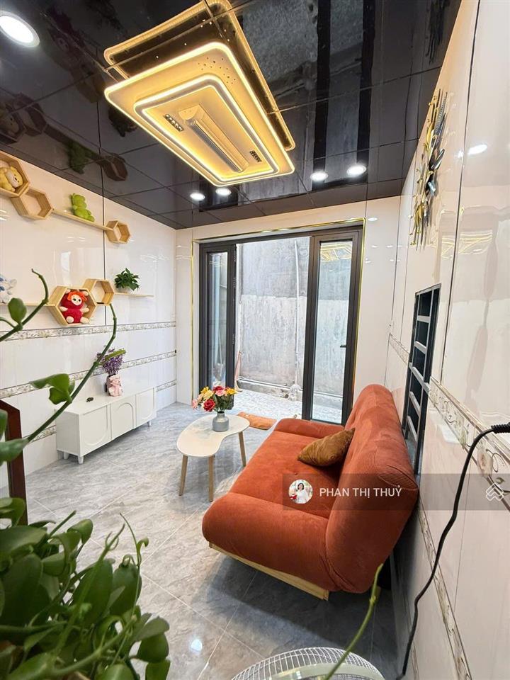 Nhà 1t 1l đường phú châu thủ đức giá 1.350 tỷ công chứng vi bằng