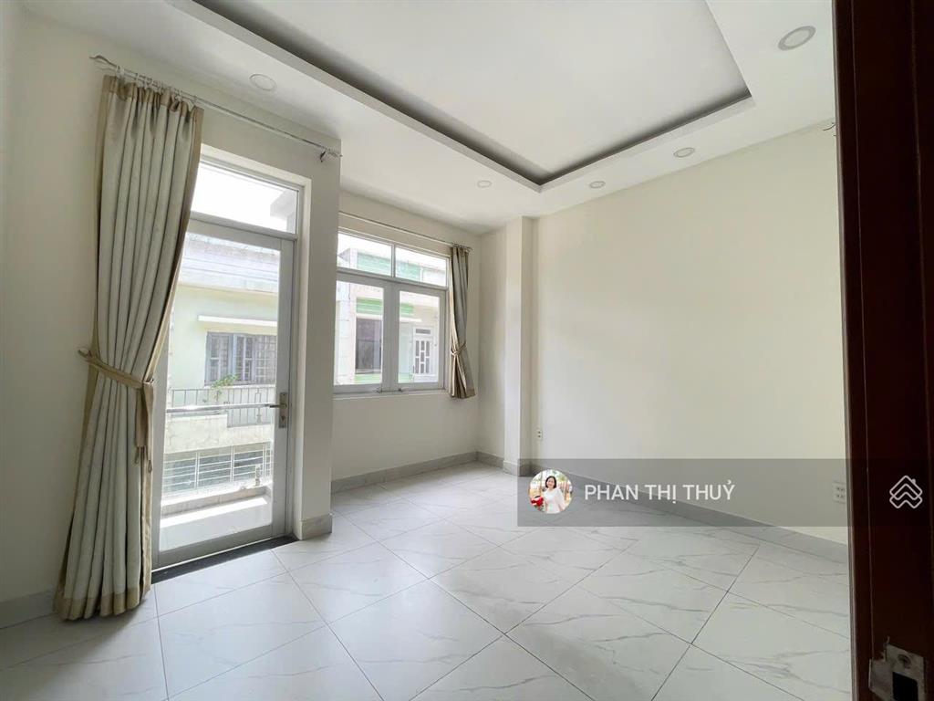 Bán gấp nhà 3 lầu tam bình thủ đức 3 pn đường xe hơi sổ hồng riêng giá 4.850