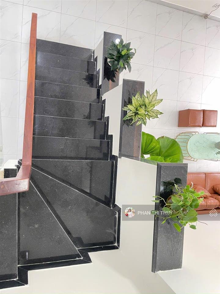 Bán gấp nhà 3 tầng 4,850 tỷ tam bình thủ đức đường trước nhà 5m