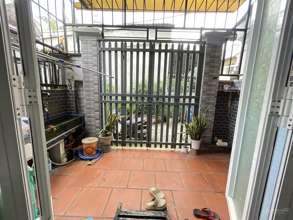 Nhà tăng nhơn phú b nhà 2 lầu 65m2 giá 5.5 tỷ 4 phòng ngủ