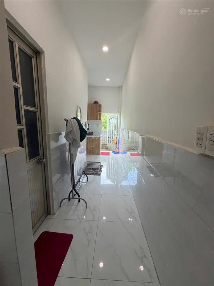 Bán nhà chợ thủ đức 2,4 tỷ / 40 m2 sổ riêng