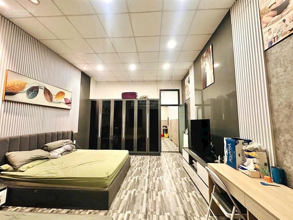 Nhà 2 tầng 90m2 tam bình tô ngọc vân thủ đức giá 5,5 tỷ