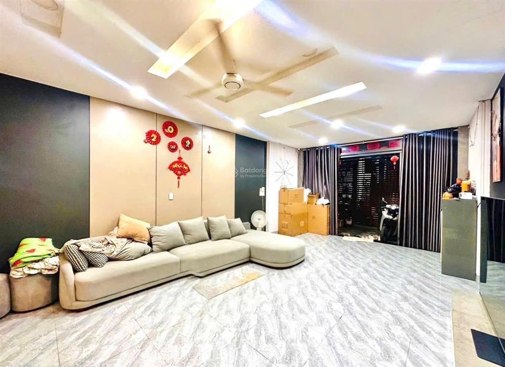 Nhà 2 tầng 90m2 tam bình tô ngọc vân thủ đức giá 5,5 tỷ