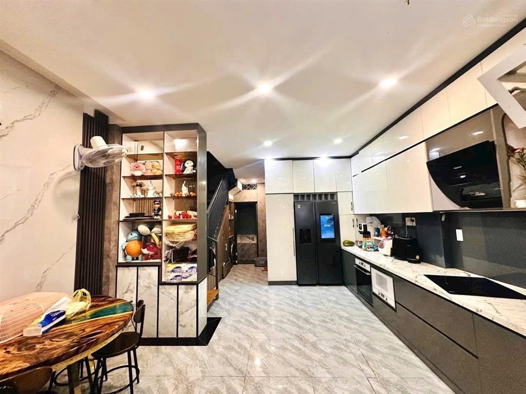 Nhà 2 tầng 90m2 tam bình tô ngọc vân thủ đức giá 5,5 tỷ