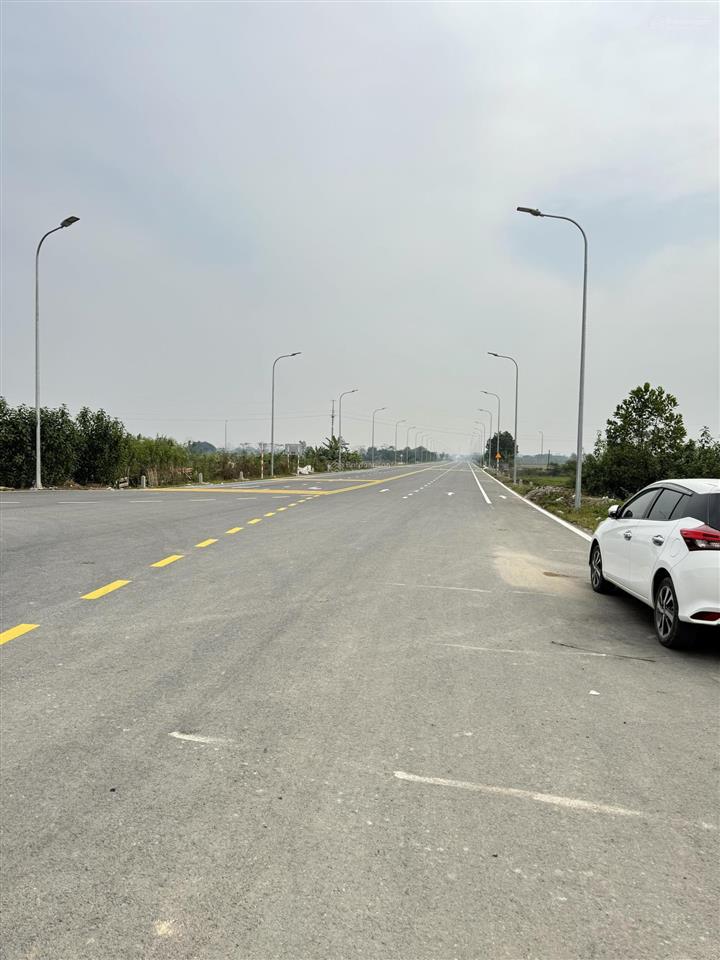 Bán lô 101m2 trục chính kinh doanh tại xã kiều phú ngay trường học viện bưu chính viễn thông