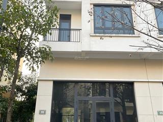 Bán căn xẻ khe phố trần hữu tước ecopark hải dương dt 92,6m không khác gì biệt thự