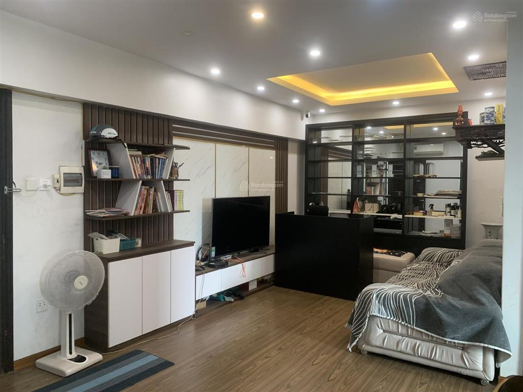 Bán chung cư kdt th nc nhà 17t11 nguyễn thị định,hn.dt 67m 2n1vs full nội thất. e nga 0912 026 ***.