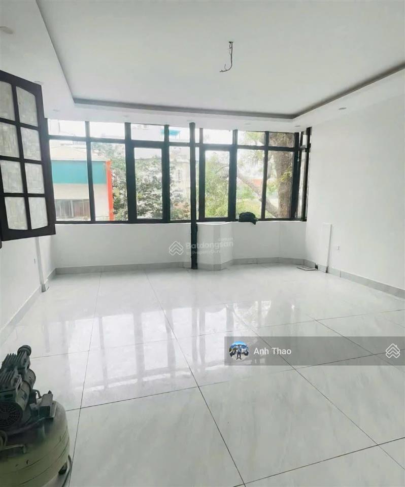 Lô góc | mặt tiền khủng | mặt phố lý nam đế | 45m2 x 4 tầng | mt 5.3m | giá 39.5 tỷ