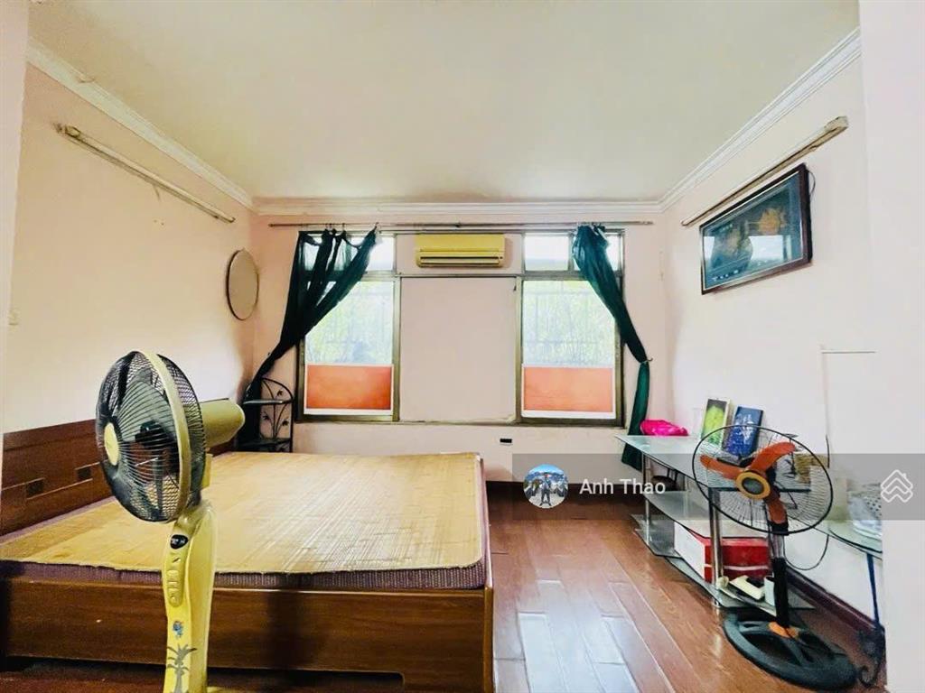 Siêu hot | mặt phố đặng tiến đông | 30m2 x 4 tầng | mt 4m | giá chỉ 18.8 tỷ