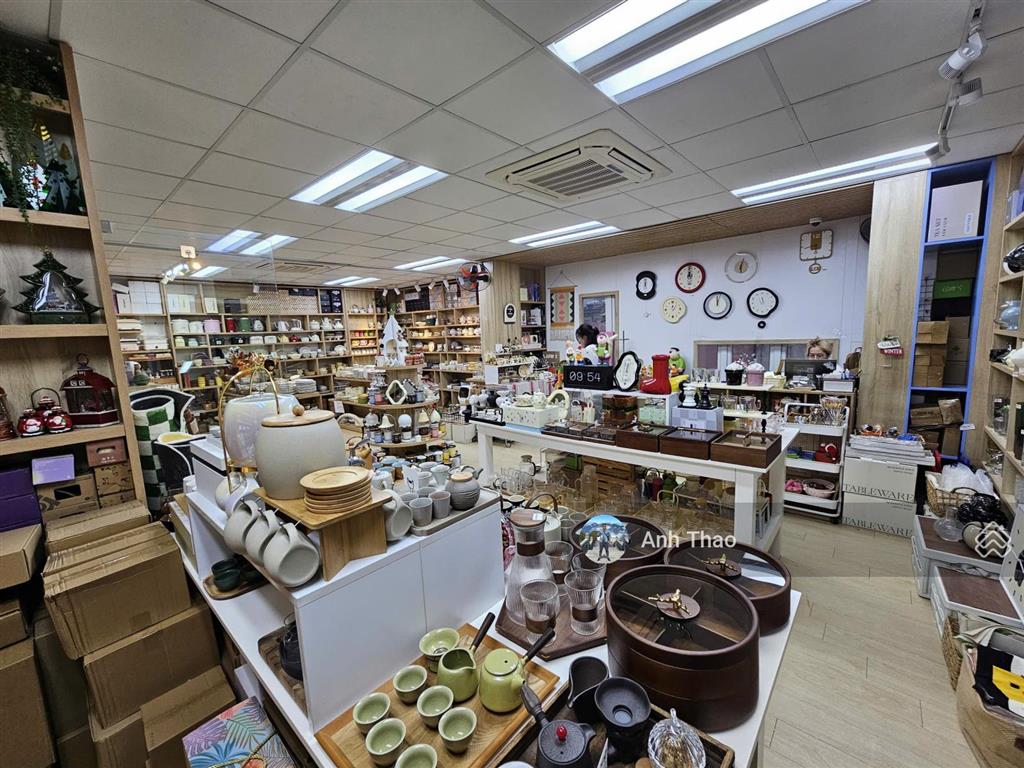 Cực phẩm | mặt phố nguyễn văn tuyết | 97m2 | mặt tiền 12m | giá 77 tỷ