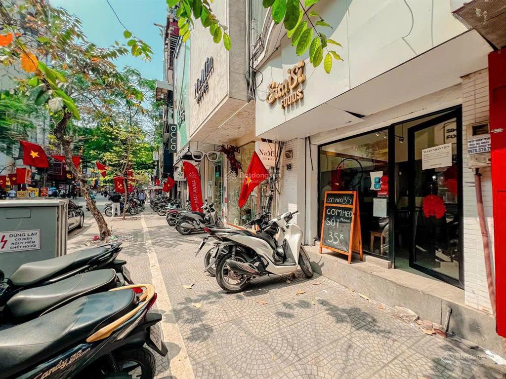 Hàng cực hiếm | mặt phố chùa láng | 30m2 x 4 tầng | mt 3.3m | giá 21,5 tỷ
