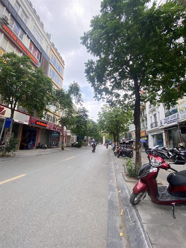 Hàng hiếm cực đẹp | mặt phố trương công giai | 32m2 | mt 3.2m | giá chỉ 18 tỷ