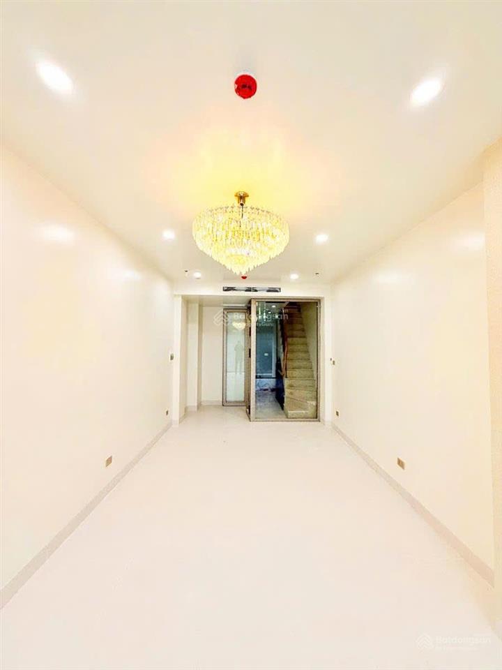 Cực đẹp siêu phẩm | mặt đường bưởi | 46m2 x 9 tầng | mt 3.5m | giá 31 tỷ