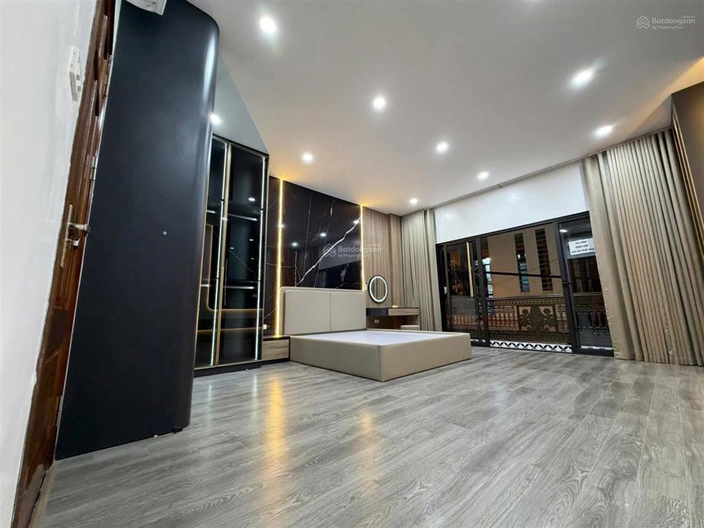 Siêu phẩm mặt phố hoàng mai | 50m2 x 6 tầng | mt 4.1 m | chỉ 17.9 tỷ