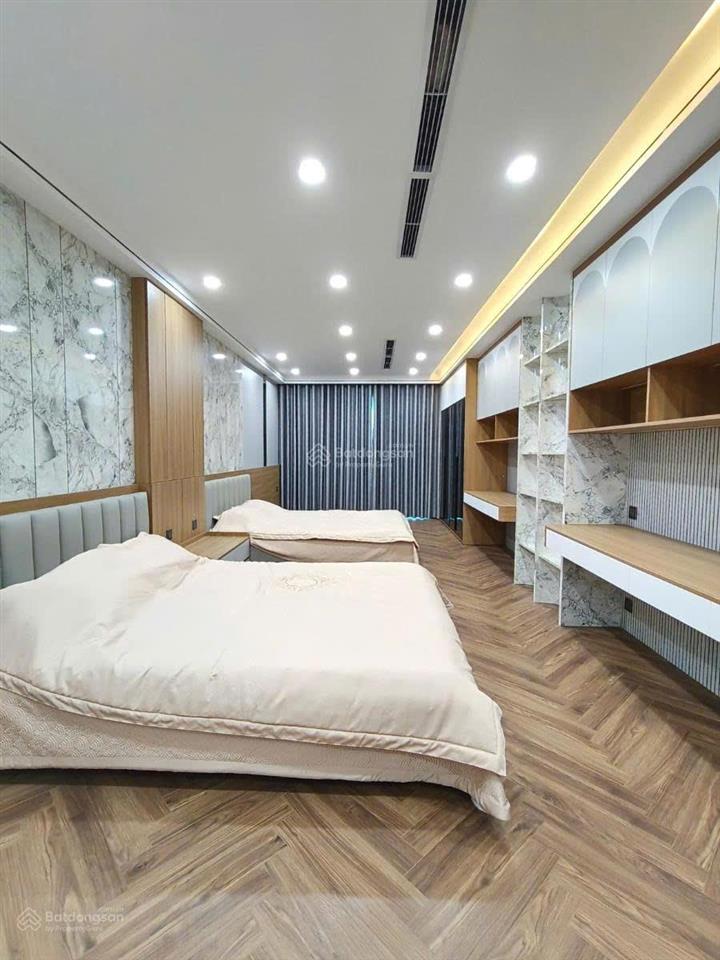 Siêu phẩm nhà mới | mặt phố nguyễn văn cừ | 60m2 x 7 tầng | mt 4m | giá chỉ 33.5 tỷ