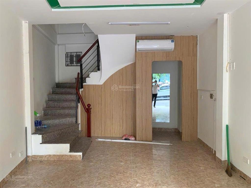 Hàng hiếm | trung tâm cầu giấy | mặt phố trần thái tông | 30m2 x 4 tầng | mt 3.5m | chỉ 27 tỷ