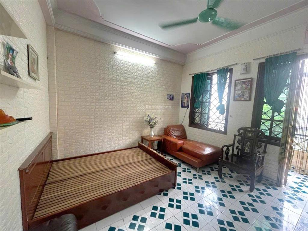 Siêu phẩm cực hiếm | mặt phố lê thanh nghị | 30m2 x 5 tầng | mặt tiền 6.8m | chỉ 16.2 tỷ