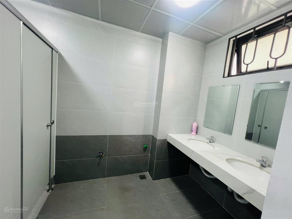 Cho thuê văn phòng 400m2 tại 10, 1/10 phố thuý linh, giá tốt 80 triệu vnd