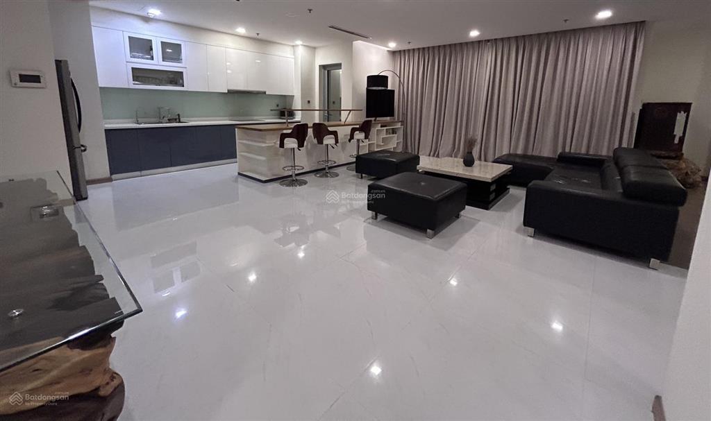 Cho thuê ch 4pn, 3wc, ở vinhomes central park  tòa park1, lầu 34, căn gốc  mặt sông