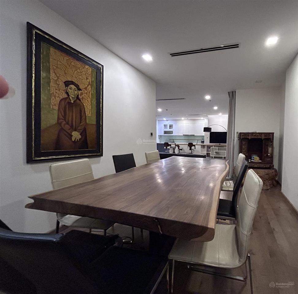 Cho thuê ch 4pn, 3wc, ở vinhomes central park  tòa park1, lầu 34, căn gốc  mặt sông