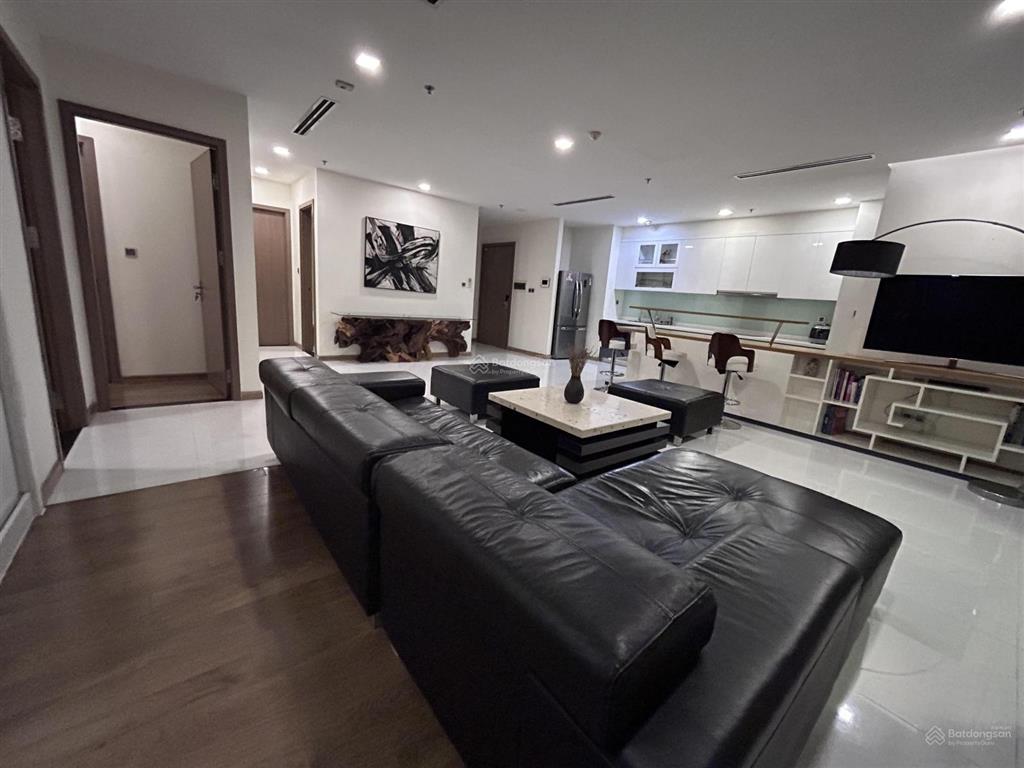 Cho thuê ch 4pn, 3wc, ở vinhomes central park  tòa park1, lầu 34, căn gốc  mặt sông