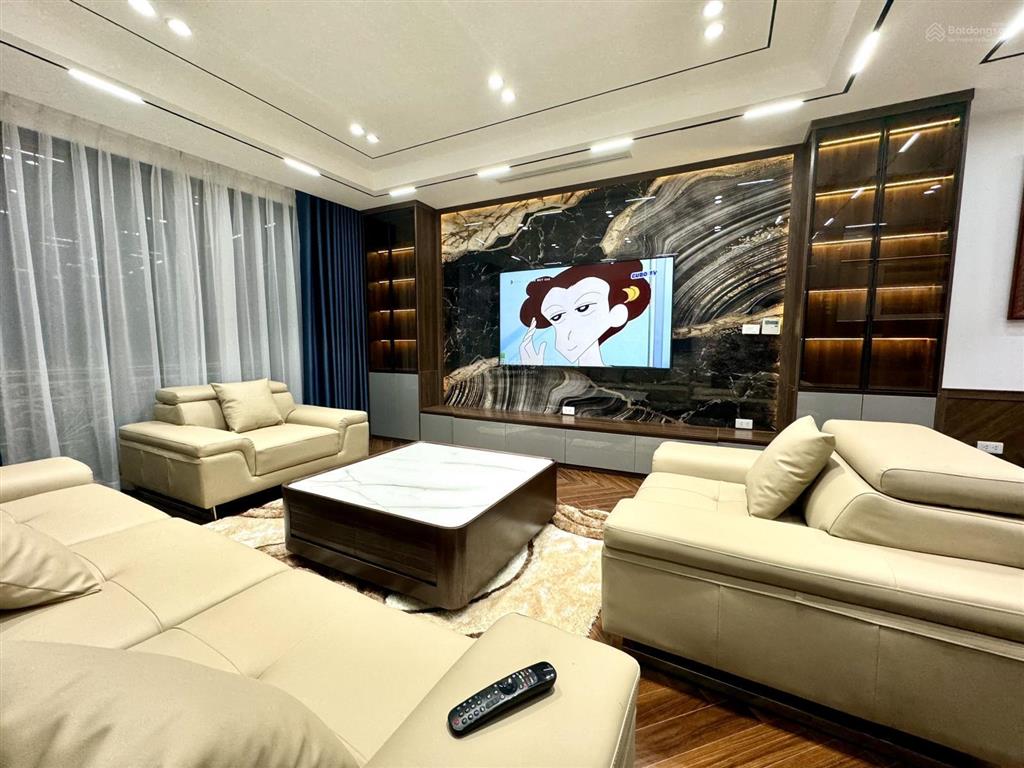 Cần bán gấp căn 100m2, 3 phòng ngủ đầy đủ nội thất giá  6 tỷ chung cư quân đội thạch bàn  lb