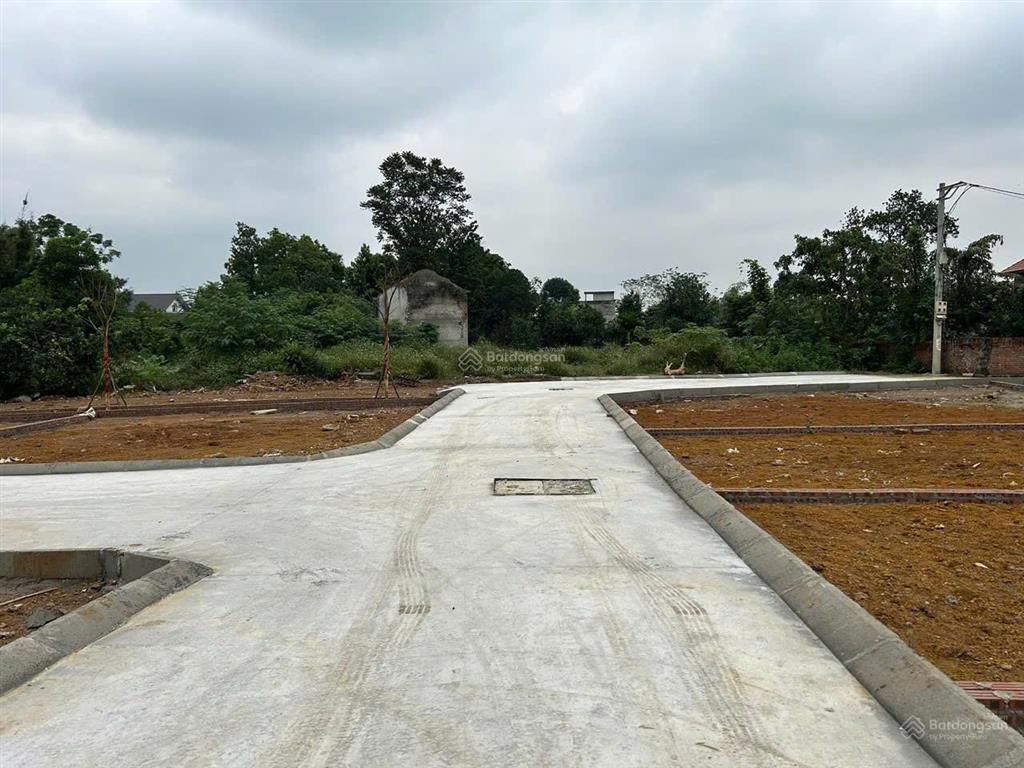 Bán đất tại xã hòa thạch, 2,2 tỷ, 100m2, mặt tiền 9m, pháp lý sổ đỏ
