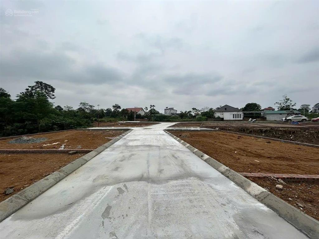Bán đất tại xã hòa thạch, 2,2 tỷ, 100m2, mặt tiền 9m, pháp lý sổ đỏ