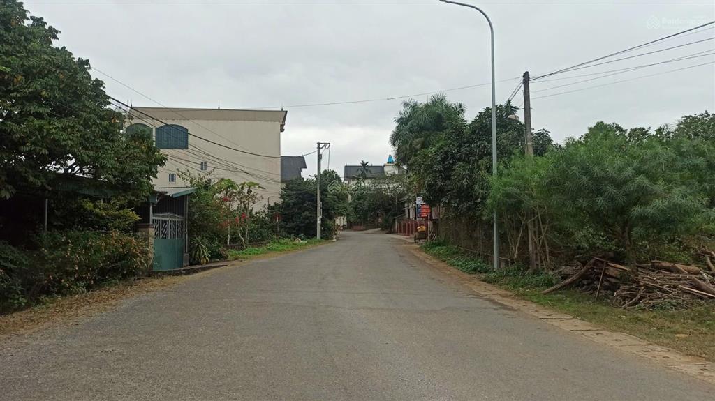 Cần bán 1200m2 đất tại khu 7 tt cao phong hòa bình cũ, giá rẻ chỉ 9,5 triệu / m2,