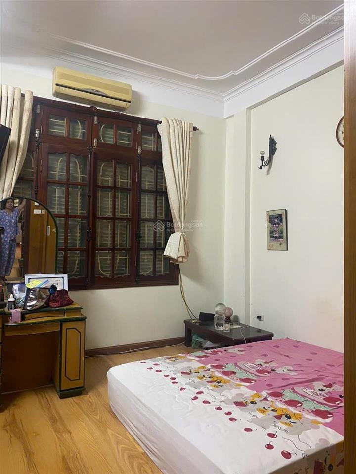 Bán nhà ngõ 4 phương mai, ô tô tránh, 35m2, 5 tầng, 13.9 tỷ.