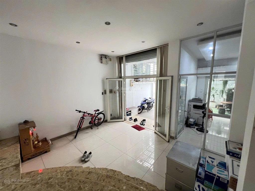 Cho thuê nhà 1 trệt 3 lầu 7x20m mặt tiền đường số phường tân phong