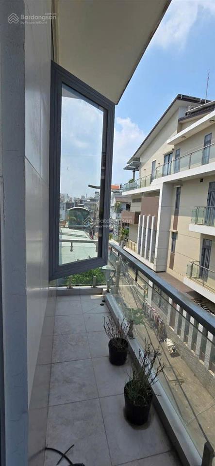Cho thuê nhà 1 trệt 3 lầu 4pn 5wc hẻm xe hơi 502 huỳnh tấn phát quận 7