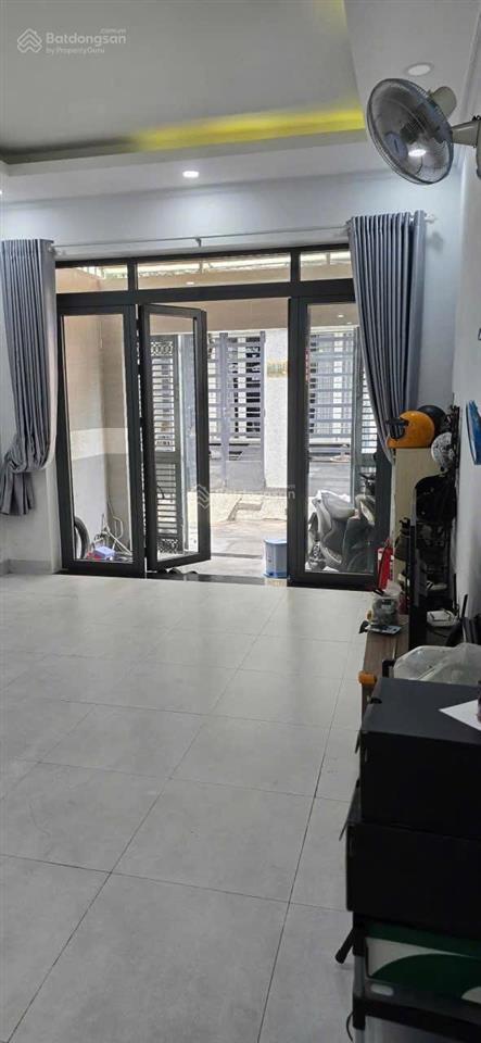 Cho thuê nhà 1 trệt 3 lầu 4pn 5wc hẻm xe hơi 502 huỳnh tấn phát quận 7