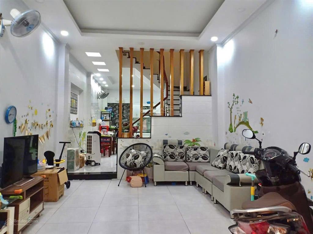 Cho thuê nhà 1 trệt 3 lầu 4pn 5wc hẻm xe hơi 502 huỳnh tấn phát quận 7