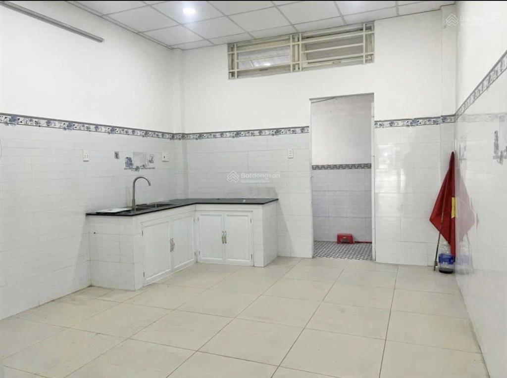 Cho thuê nhà 3pn 4x25m mặt tiền kinh doanh đường nguyễn thị thập quận 7