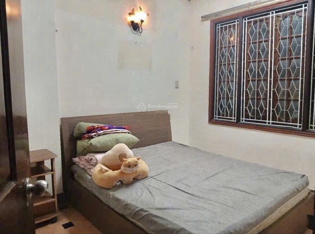 Cho thuê nhà 1 trệt 1 lầu sân thượng 4pn 6x16m mặt tiền đường số kdc nam long phú thuận