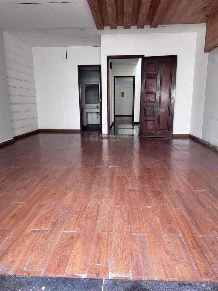 Cho thuê nhà 1 trệt 2 lầu 6x25m mặt tiền kinh doanh đường gò ô môi quận 7