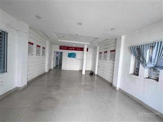 Cho thuê nhà 1 trệt 2 lầu 6x25m mặt tiền kinh doanh đường gò ô môi quận 7
