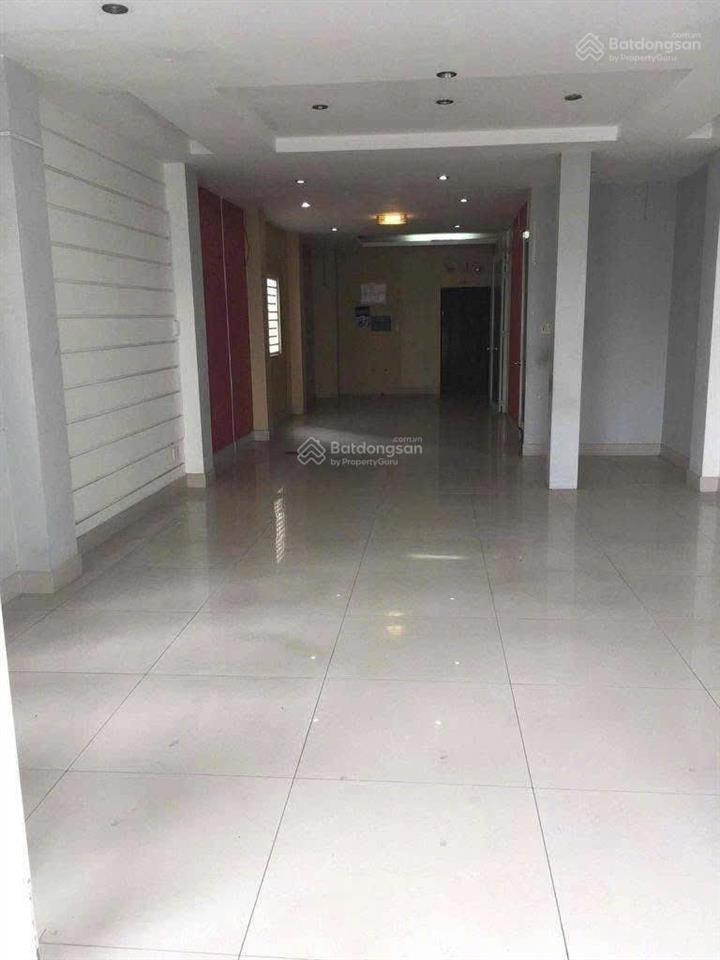 Cho thuê nhà 1 trệt 2 lầu 6x25m mặt tiền kinh doanh đường gò ô môi quận 7