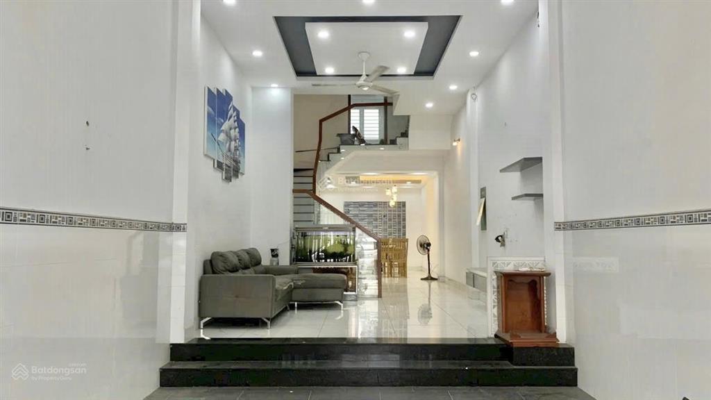 Cho thuê nhà 1 trệt 3 lầu 4pn 4x18m mặt tiền đường số phường tân quy