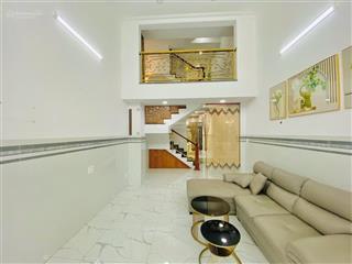 Cho thuê nhà 1 trệt 1 lửng 3 lầu sân thượng 6pn mặt tiền đường số tân quy quận 7