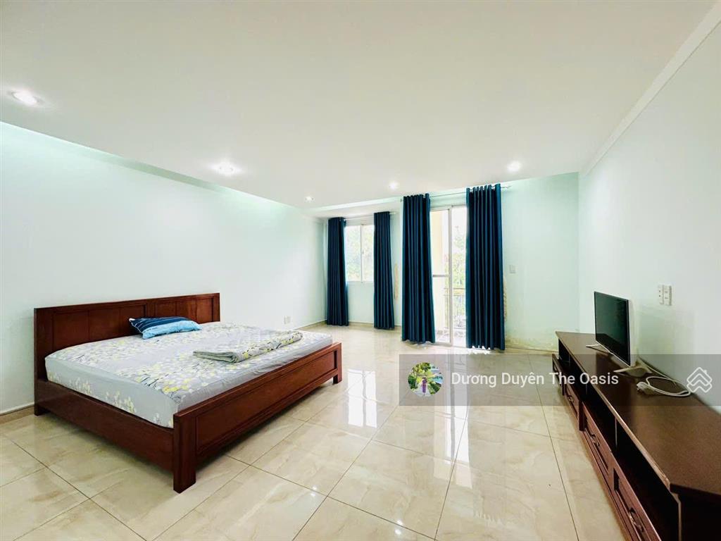 Cần tiền bán căn biệt thự 150m2 giá tốt nhất tại the oasis ngay aeon, sân golf sb. hđt 18tr/tháng